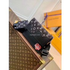 LOUIS VUITTON-M81013 루이비통 블랙 모노그램 데님 트리오 파우치