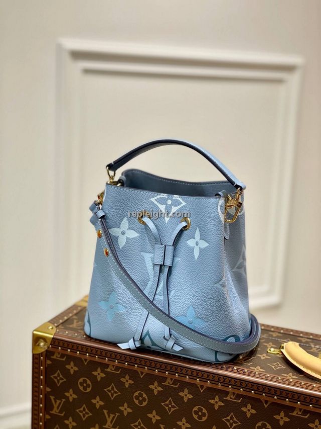 LOUIS VUITTON-M45718 루이비통 블루 모노그램 앙프렝뜨 온더고 MM