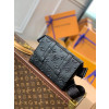 LOUIS VUITTON-M57952 루이비통 블랙 모노그램 씰 트렁크 슬링백