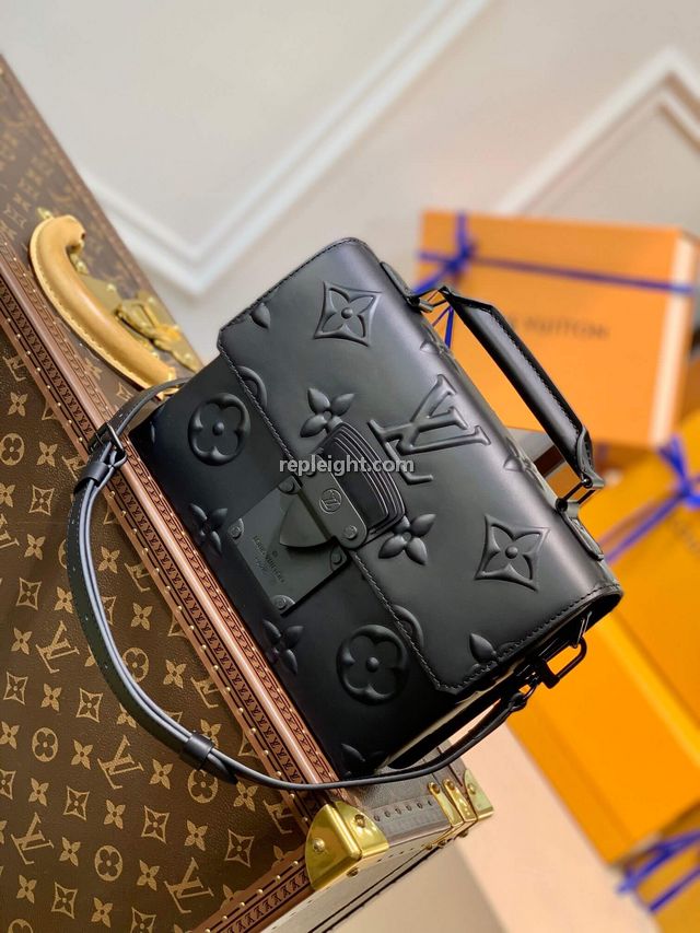 LOUIS VUITTON-M58711 루이비통 블랙 모노그램 카우하이드 가죽 앰배서더 PM