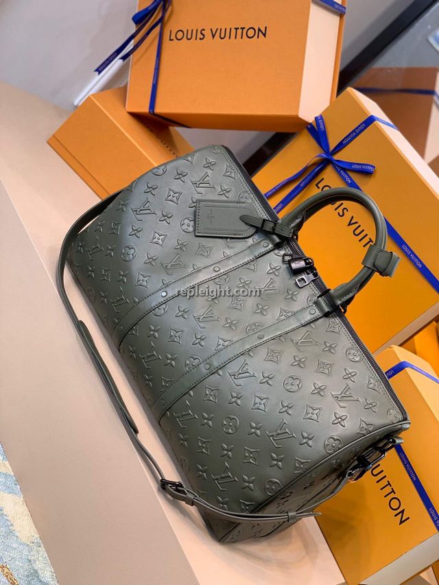 LOUIS VUITTON-M57963 루이비통 카키 모노그램 씰 키폴 반둘리에 50