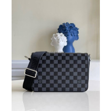 LOUIS VUITTON-N5000 루이비통 다미에 인피티니 스튜디오 메신저 크로스백