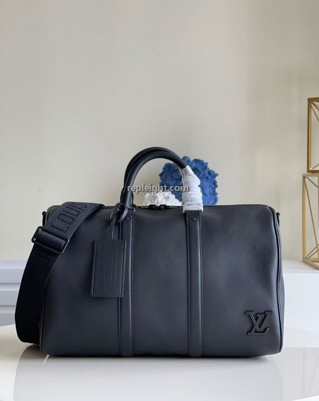 LOUIS VUITTON-M57088 루이비통 블랙 LV 에어로그램 키폴 반둘리에 40