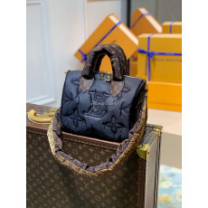 LOUIS VUITTON-M59008 루이비통 블랙 모노그램 에코닐 스피디 반둘리에 25