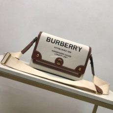 BURBERRY-80266081 버버리 화이트/탠 스몰 호스페리 프린트 코튼 캔버스 크로스바디 백