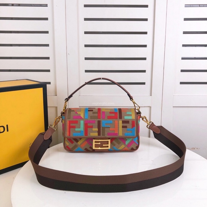 FENDI-8BR600 펜디 멀티 컬러 FF 캔버스 바게트 백