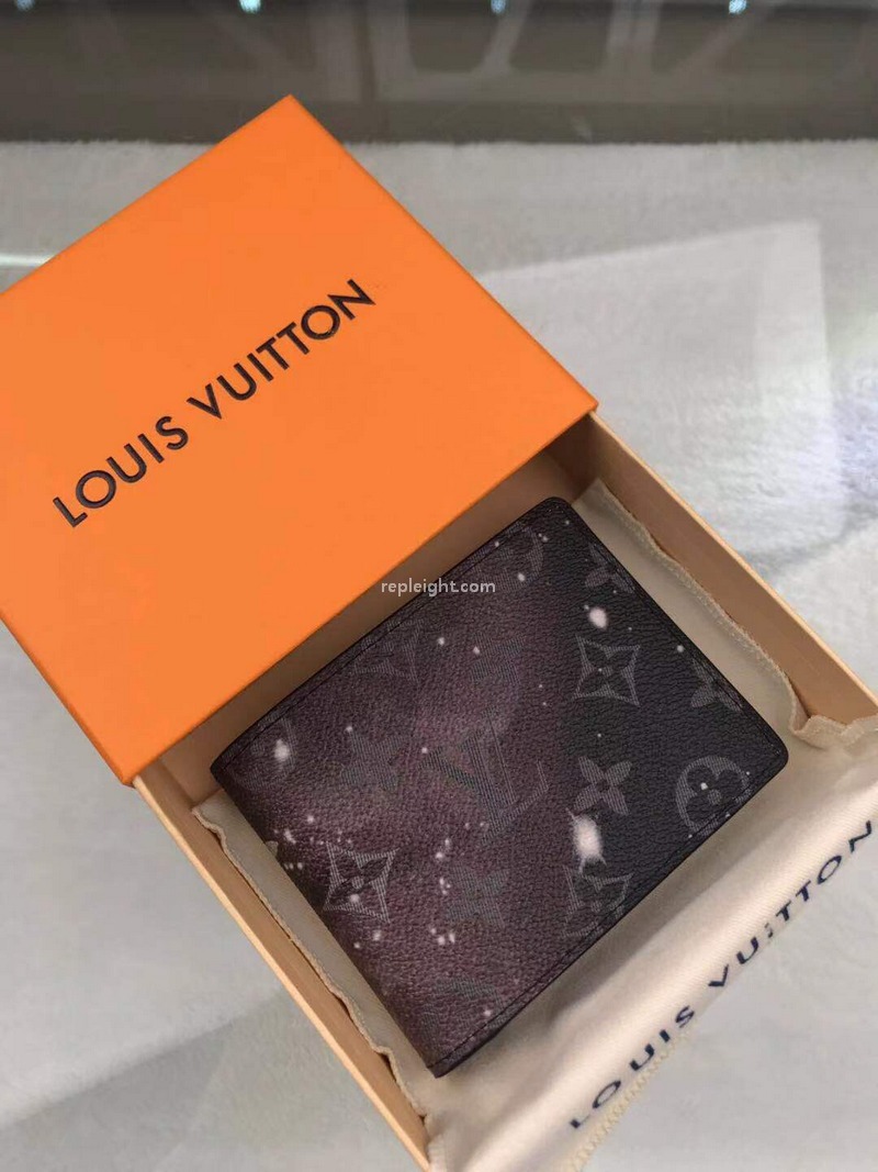 LOUIS VUITTON-M67429 루이비통 모노그램 갤럭시 멀티플 월릿