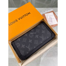 LOUIS VUITTON-M80558 루이비통 블랙 모노그램 이클립스 지피 월릿 트렁크