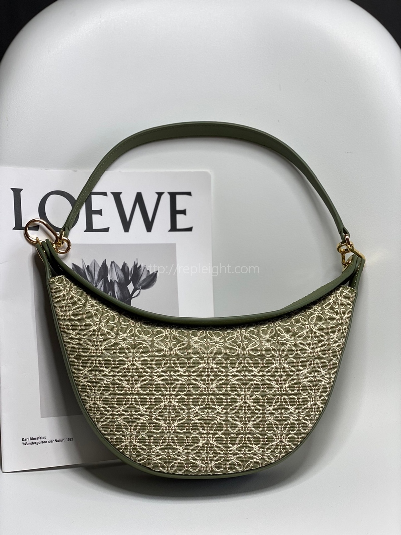 로에베 - LOEWE - Anagram jacquard 클래식 송아지 가죽 Small LOEWE 루나 백