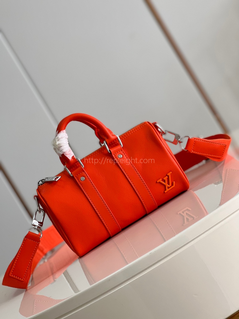 LOUIS VUITTON-M81004 루이비통 키폴 XS