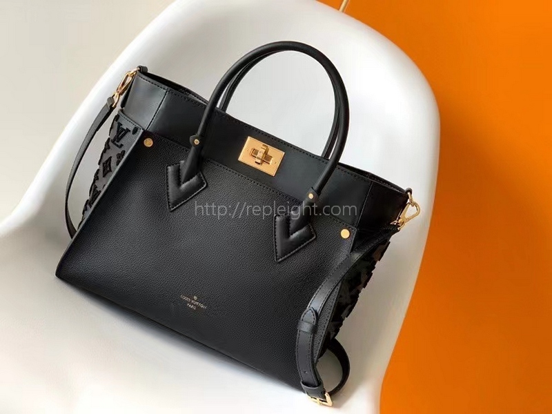 LOUIS VUITTON-M53826 루이비통 온 마이 사이드 MM