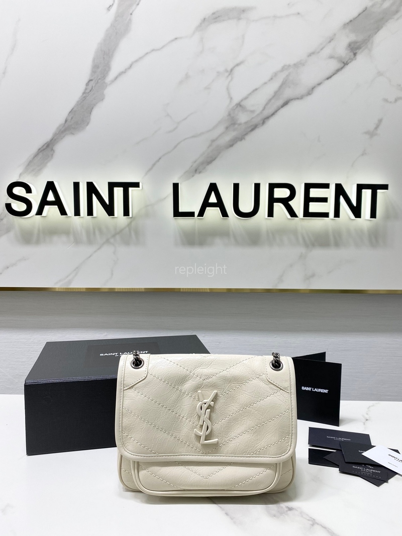 SAINT LAURENT-  6331600EN049207 크링클드 빈티지 가죽 소재의 NIKI 베이비백