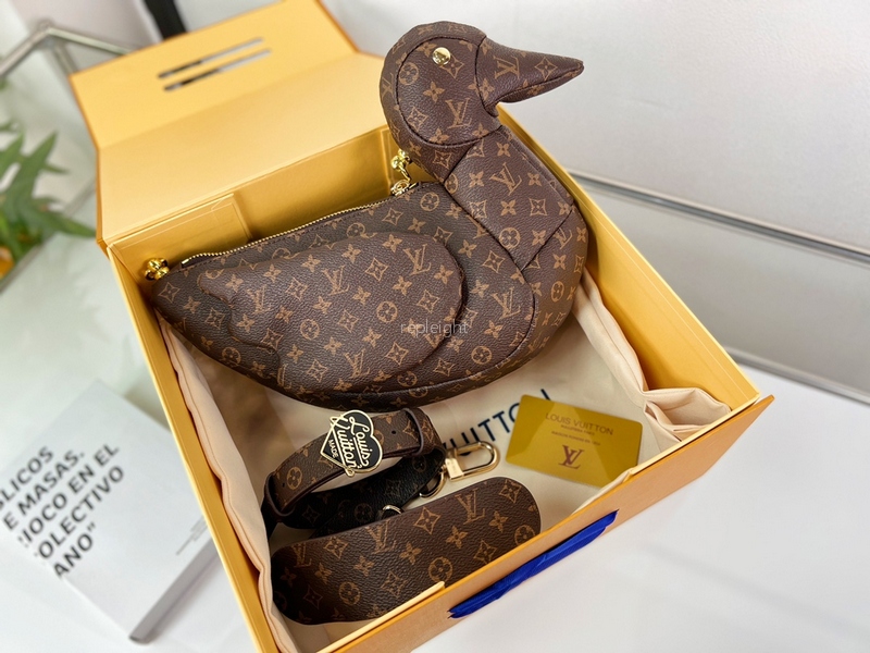 LOUIS VUITTON-M45990 Duck Bag