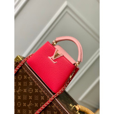 LOUIS VUITTON-M21689 카퓌신 BB