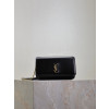YSL-6350950U40J1000 스트랩이 달린 스무스 모노그램 휴대폰 케이스