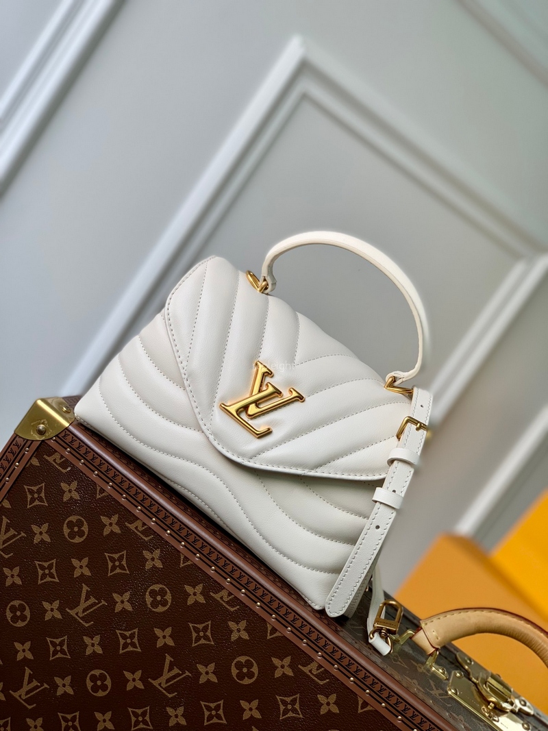 LOUIS VUITTON-M21797 홀드 미