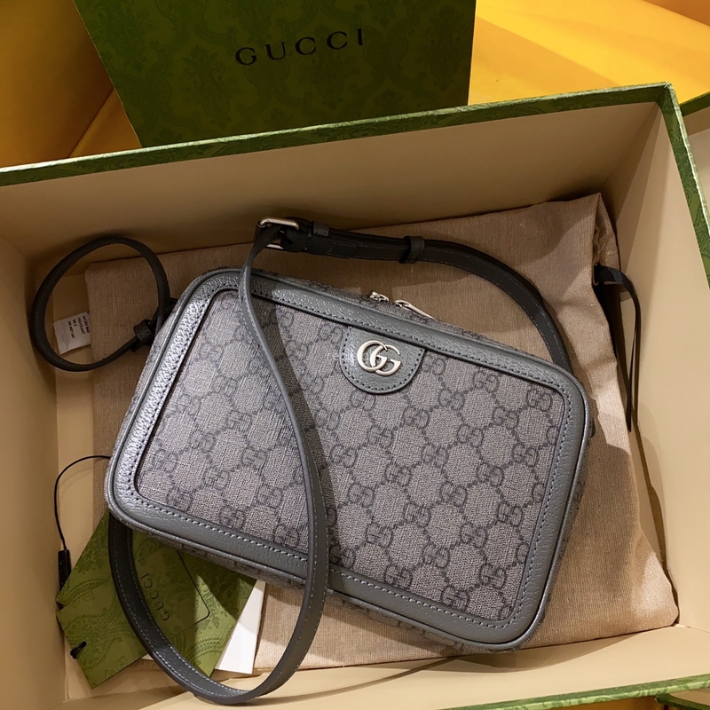 GUCCI-GUCCI-746059 AACAO 2741 인터로킹 G 파이톤 보우 지갑