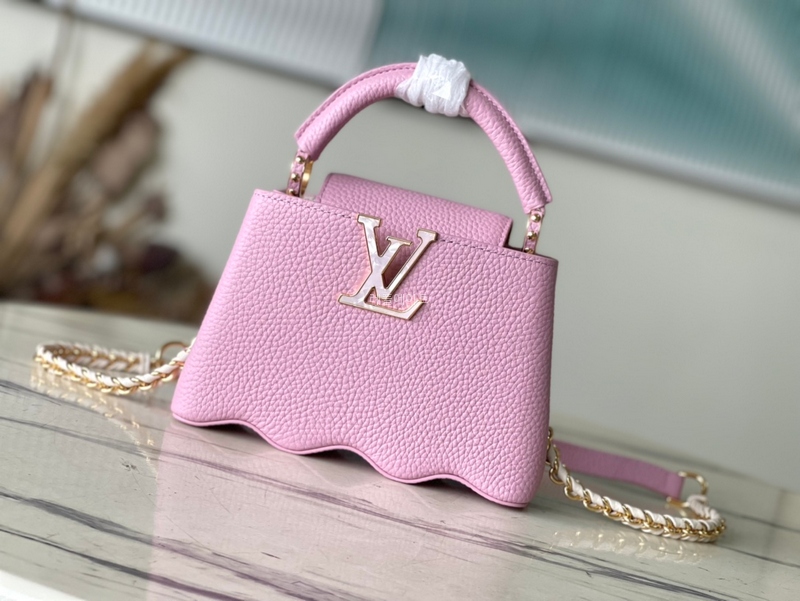 LOUIS VUITTON-루이비통 M22122 카퓌신 미니