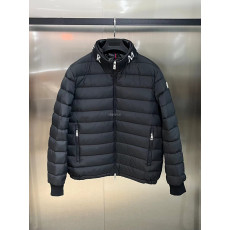 몽클레어-MONCLER I10911A0000454A81778 Akio 쇼트 다운 재킷