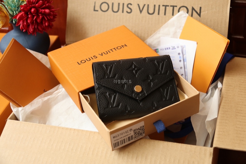 LOUIS VUITTON- 루이비통 M64060 빅토린 월릿