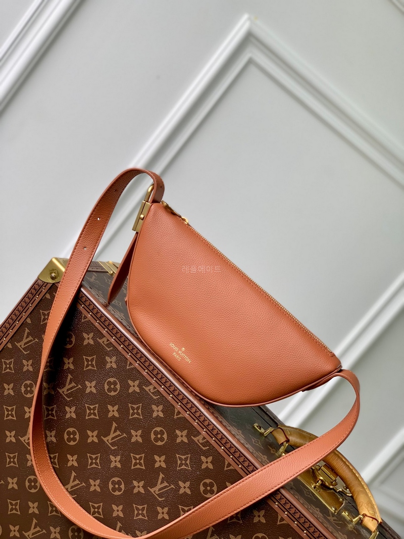 LOUIS VUITTON-루이비통 M83546 로우 키 범백