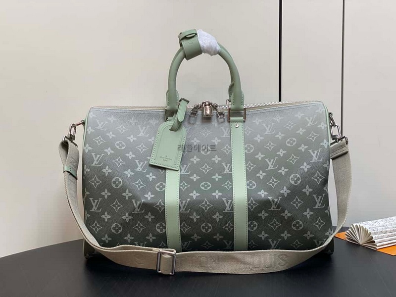 LOUIS VUITTON-루이비통 M11718 키폴 반둘리에 45