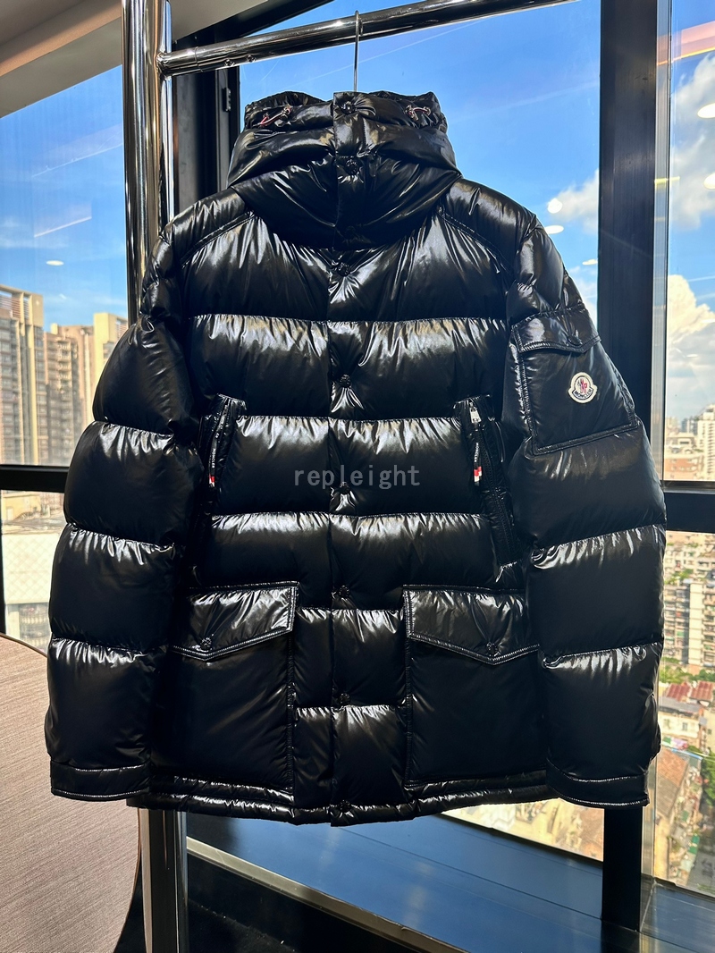 몽클레어-MONCLER-J20911A001625963V999 Chiablese 후드 쇼트 다운 재킷